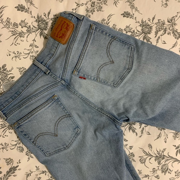 Levi's 501 Jeans - Picture 3 of 3
